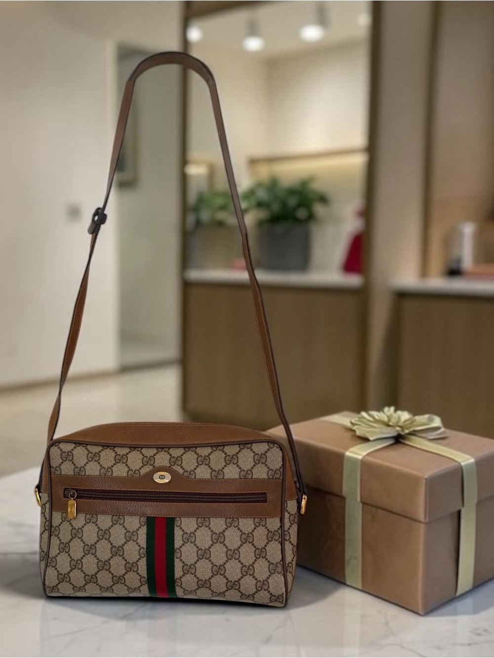 Vintage Gucci GG Supreme Ophidia Web Shoulder Bag - WITH COA